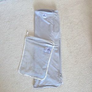 The Ollie wrap in gray